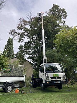 Travaux avec camion nacelle